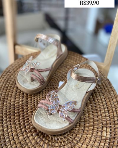 4AE45C3F-4836-4CB1-A57D-D811EC023E3E