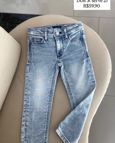 Calça Jeans Tommy Hilfiger Tamanho 3 (serve 2)