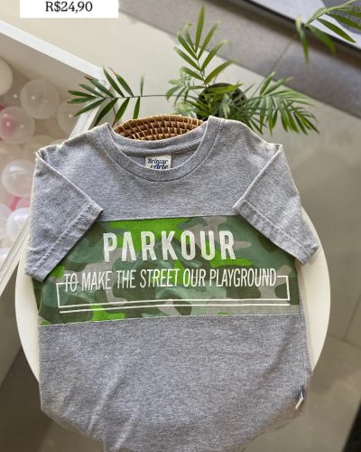 Camiseta Cinza Brincar é Arte Tamanho 4