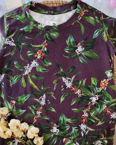 Camiseta Reserva Flores Tamanho 2