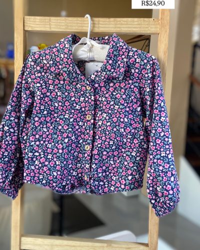 Camiseta floral Hering Tamanho 3 anos