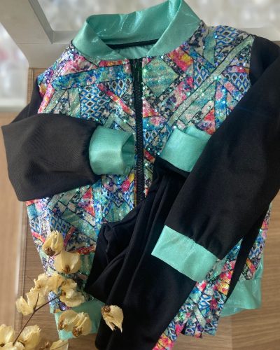 Conjunto Brilhoso Tamanho 3-4