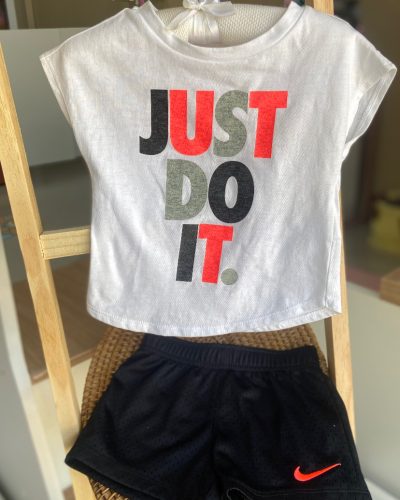 Conjunto Camiseta + Short Nike Tamanho 2 Original