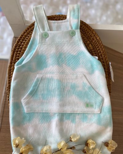 Jardineira Curta Nuvens