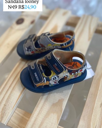 Sandália Looney Tamanho 19