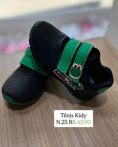 Tênis Kidy Preto e Verde Tamanho 25