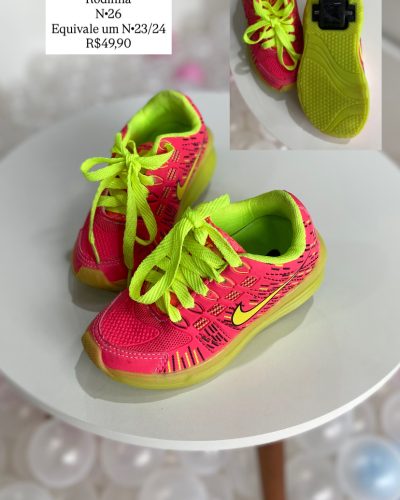 Tênis Rosa Verde Rodinha