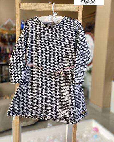 Vestido xadrez Tamanho 4 anos