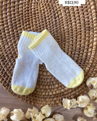 meia-branca-amarela-carters-2-4
